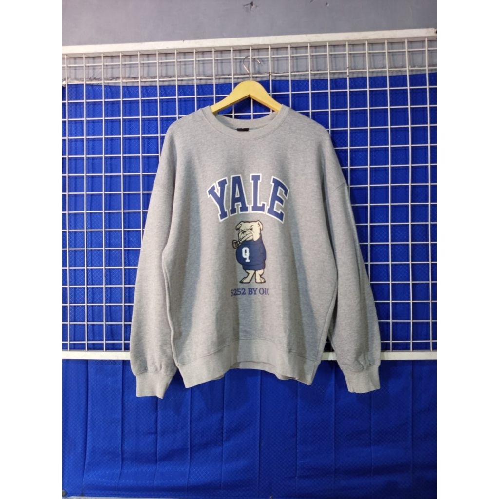 Crewneck Grapic Yale