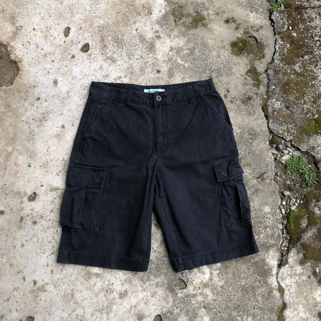 Shortpants/Celana pendek cargo baleno ( second/bekas )