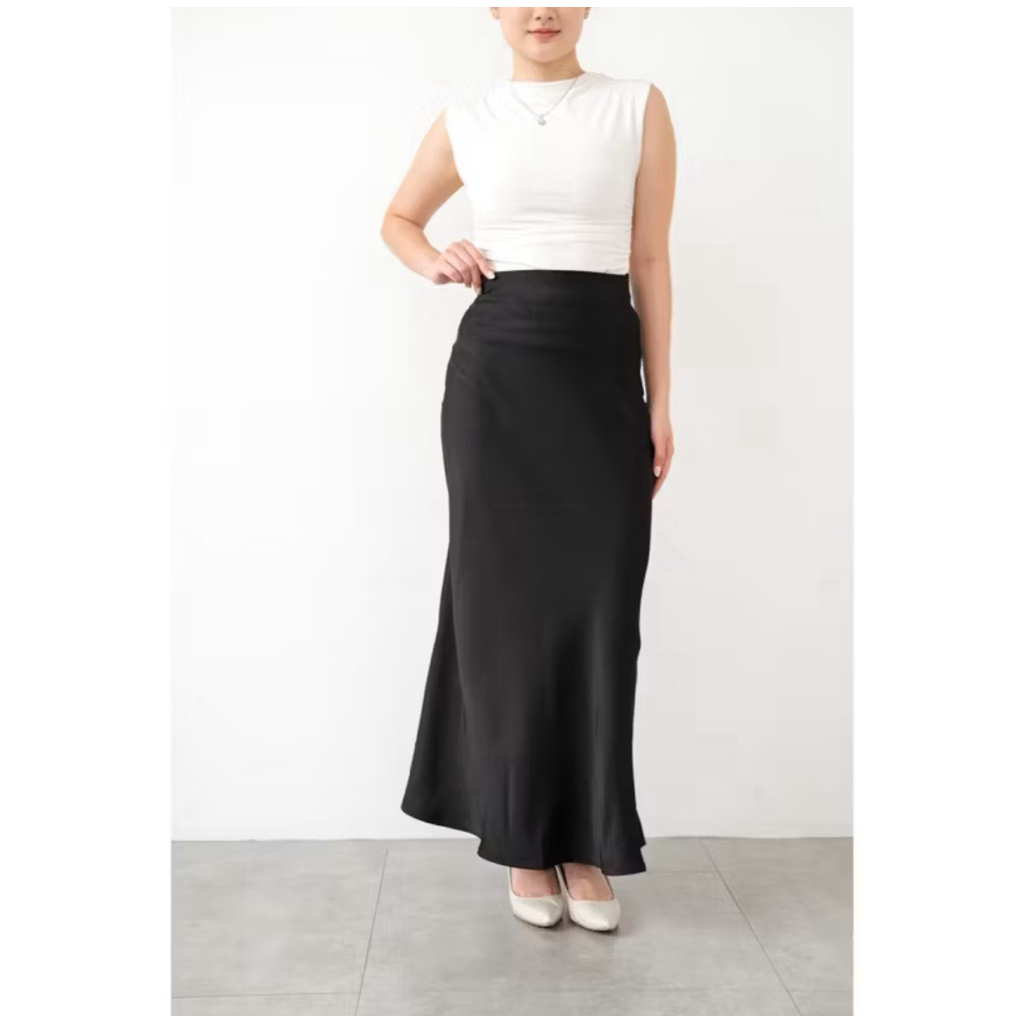 READY [JENN&ROSE] Carol Premium Satin Silk Skirt
