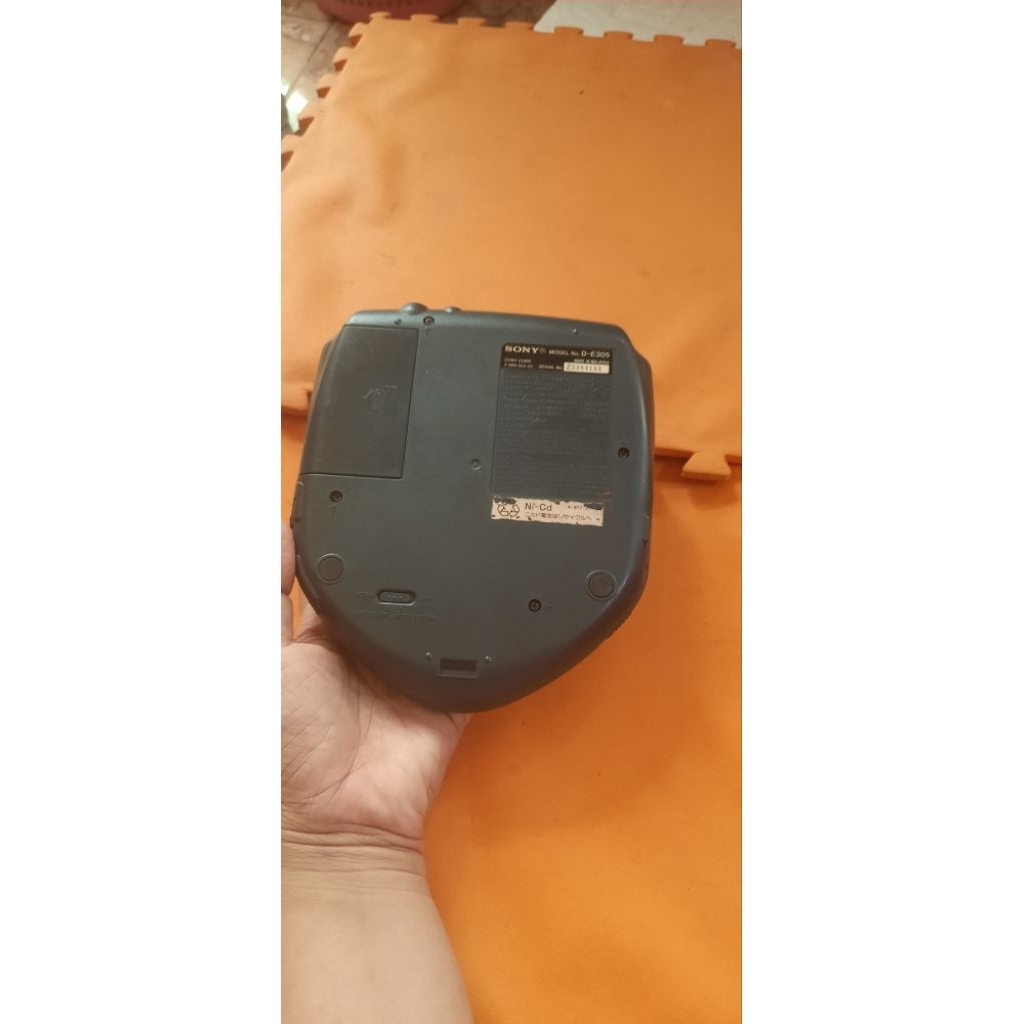 sony  discman esp cd compact player d-e305 normal