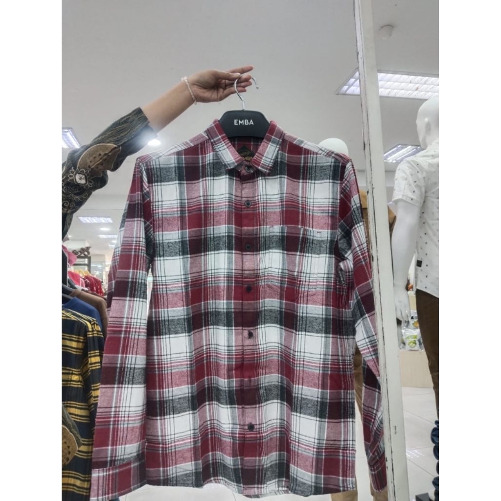 kemeja flanel emba