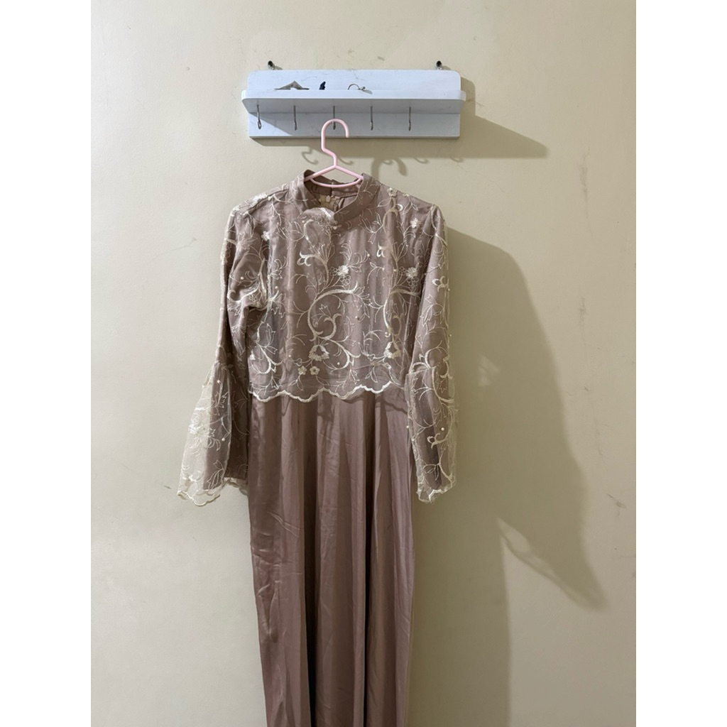 PRELOVED dress satin bridesmaid