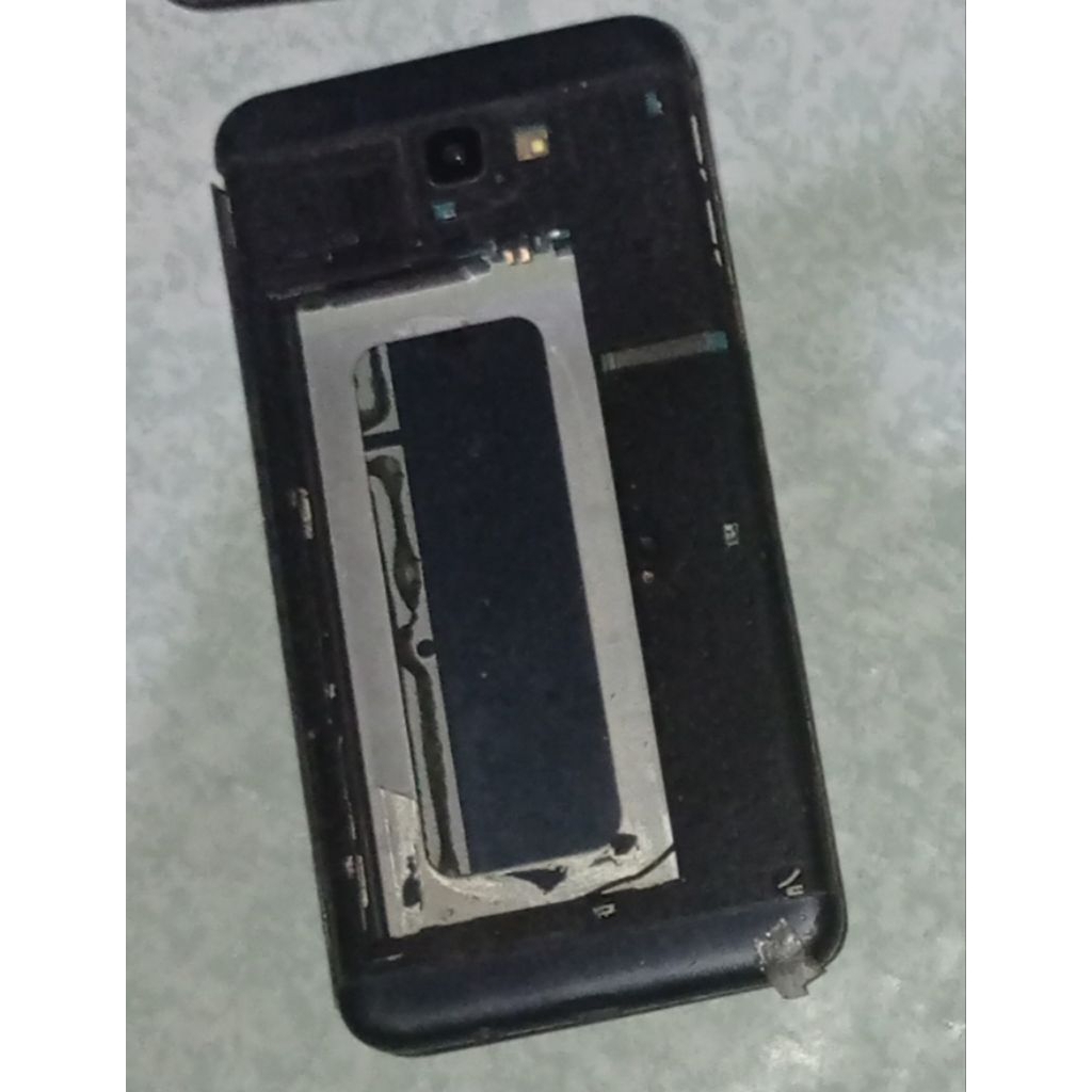 Samsung j7 prime normal minus lcd dan baterai Ram 3/32