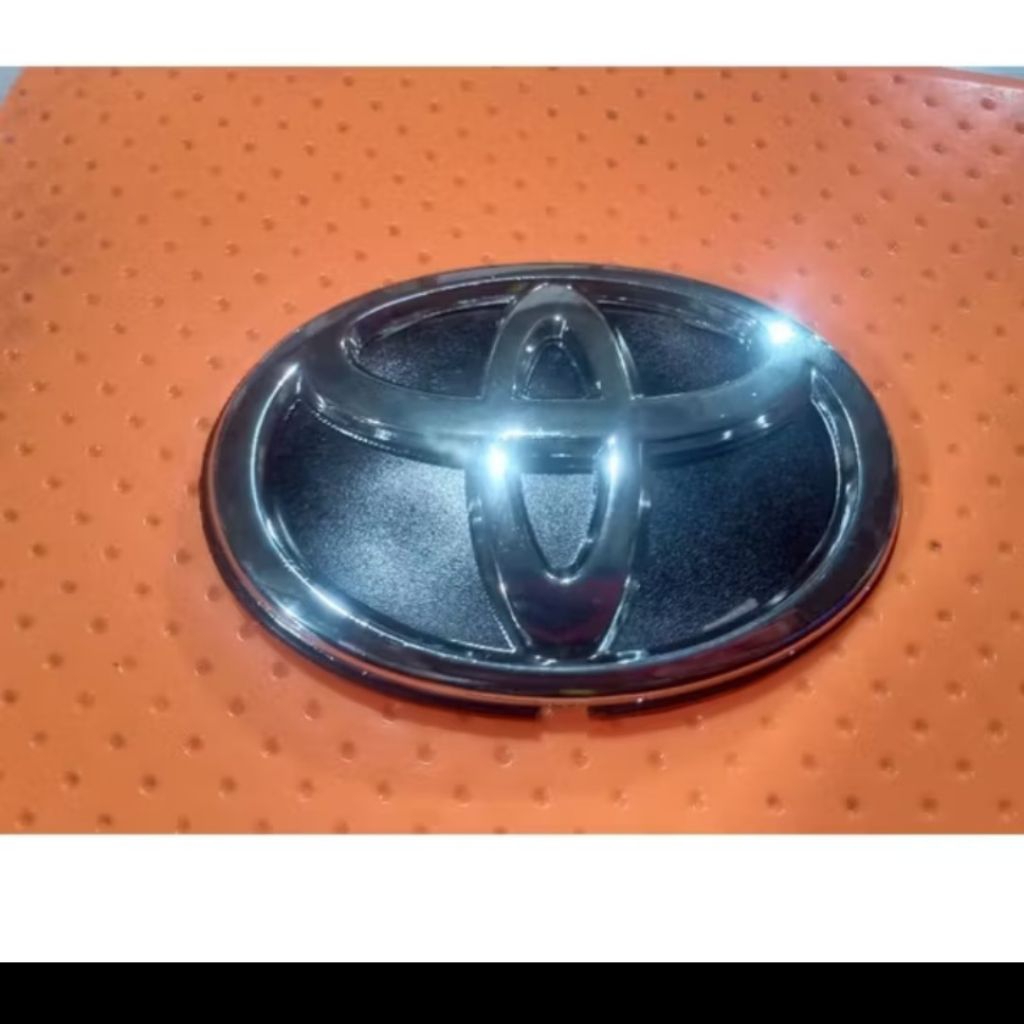 logo ban serep toyota   rush