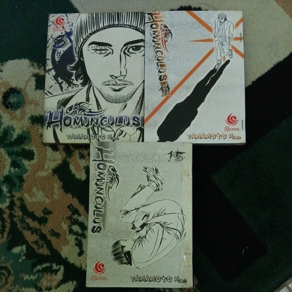 Komik Homunculus cabutan