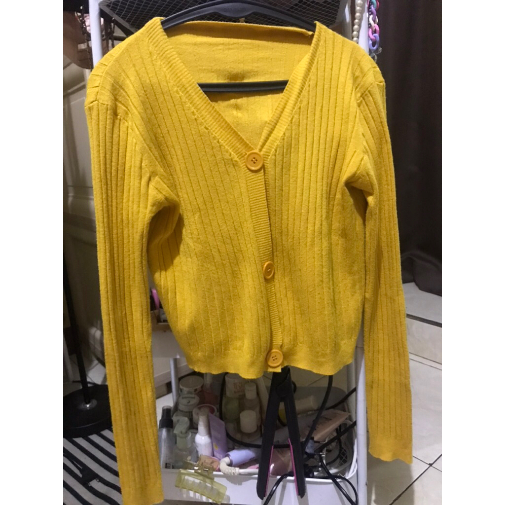 Cardigan kuning