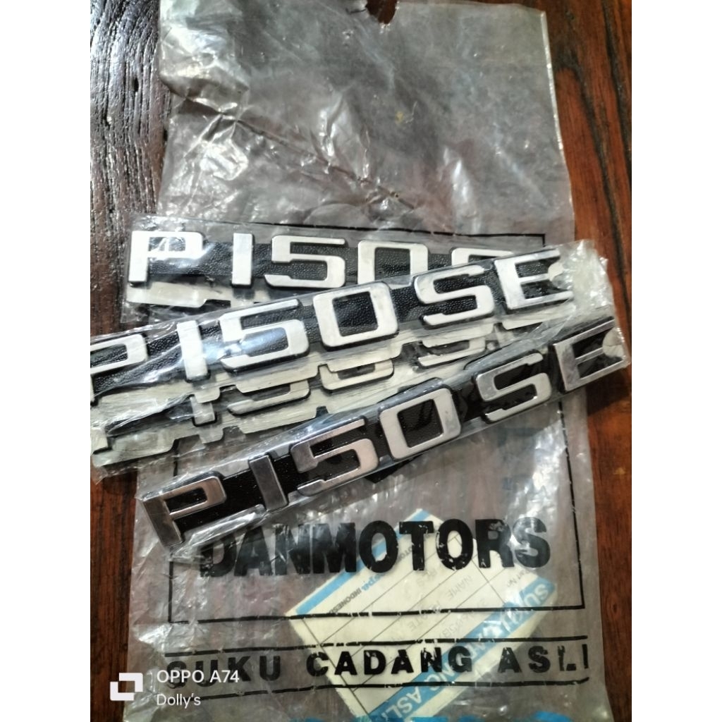 Emblem P150SE original DM biru