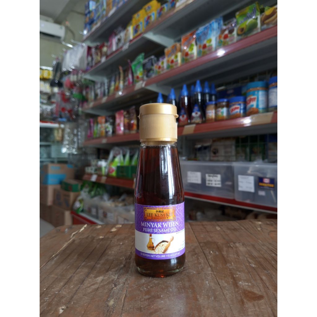 Lee Kum Kee Minyak Wijen Cap Panda Kemasan 115ml