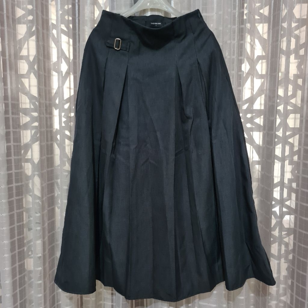 PL thenblank skirt S