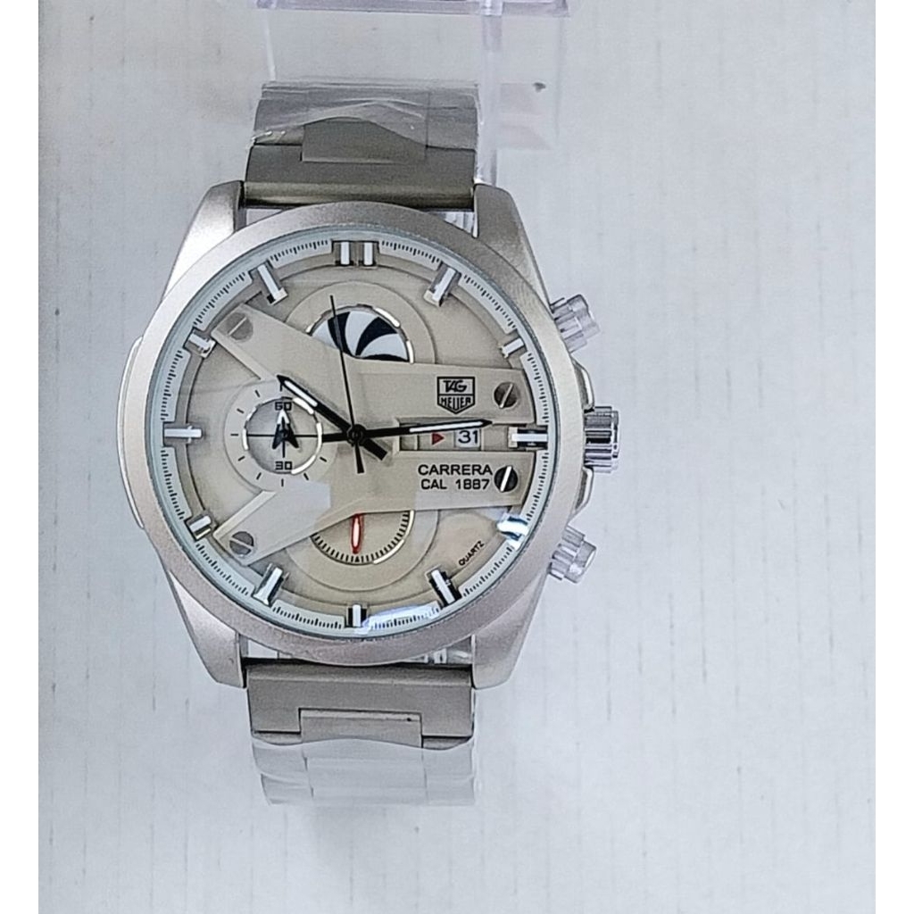 Jam Tangan Pria Chronograph Model Carrera Cal 1887 Tag Never CR7 – Stainless Steel Premium, Tanggal 