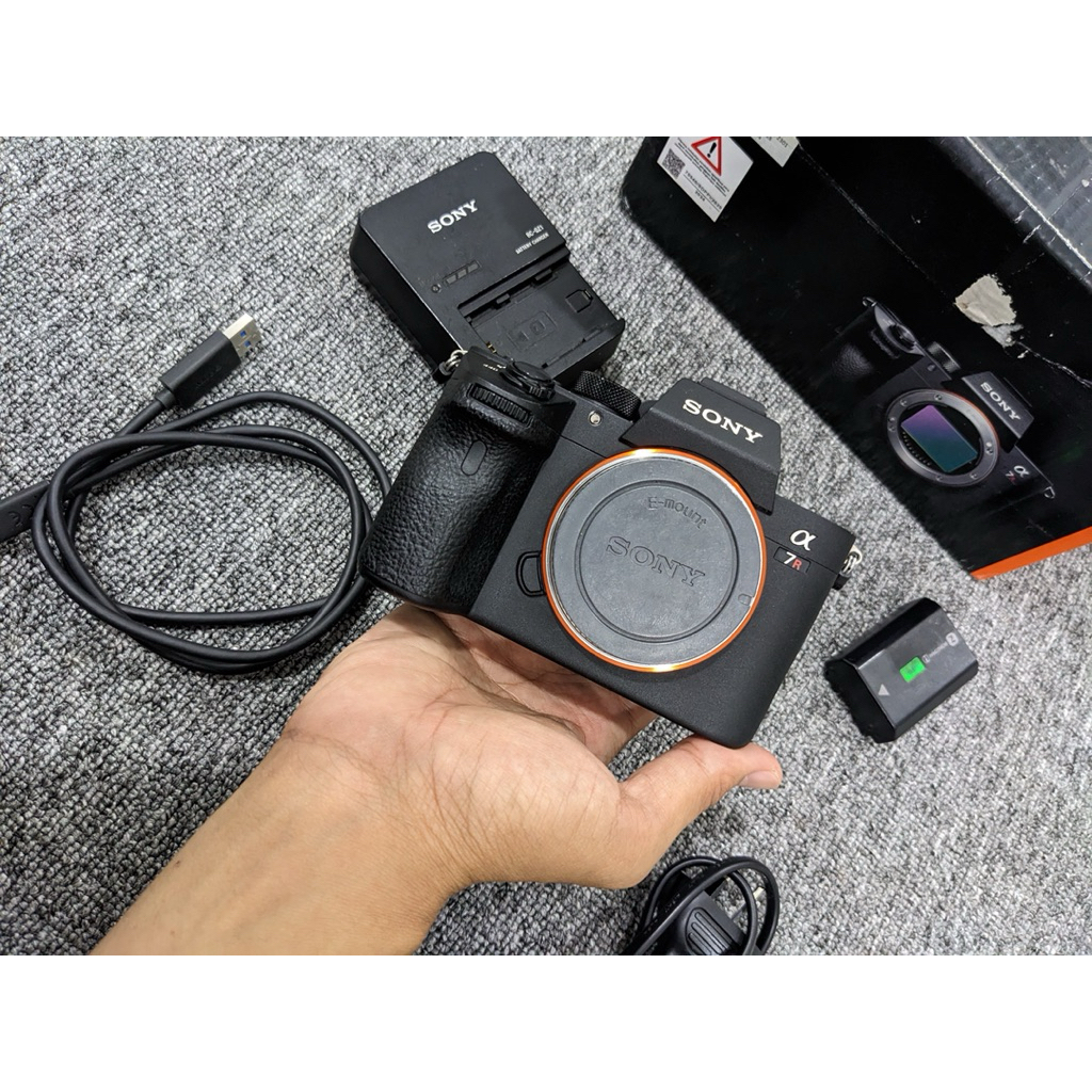 Kamera Sony Alpha 7Rlll