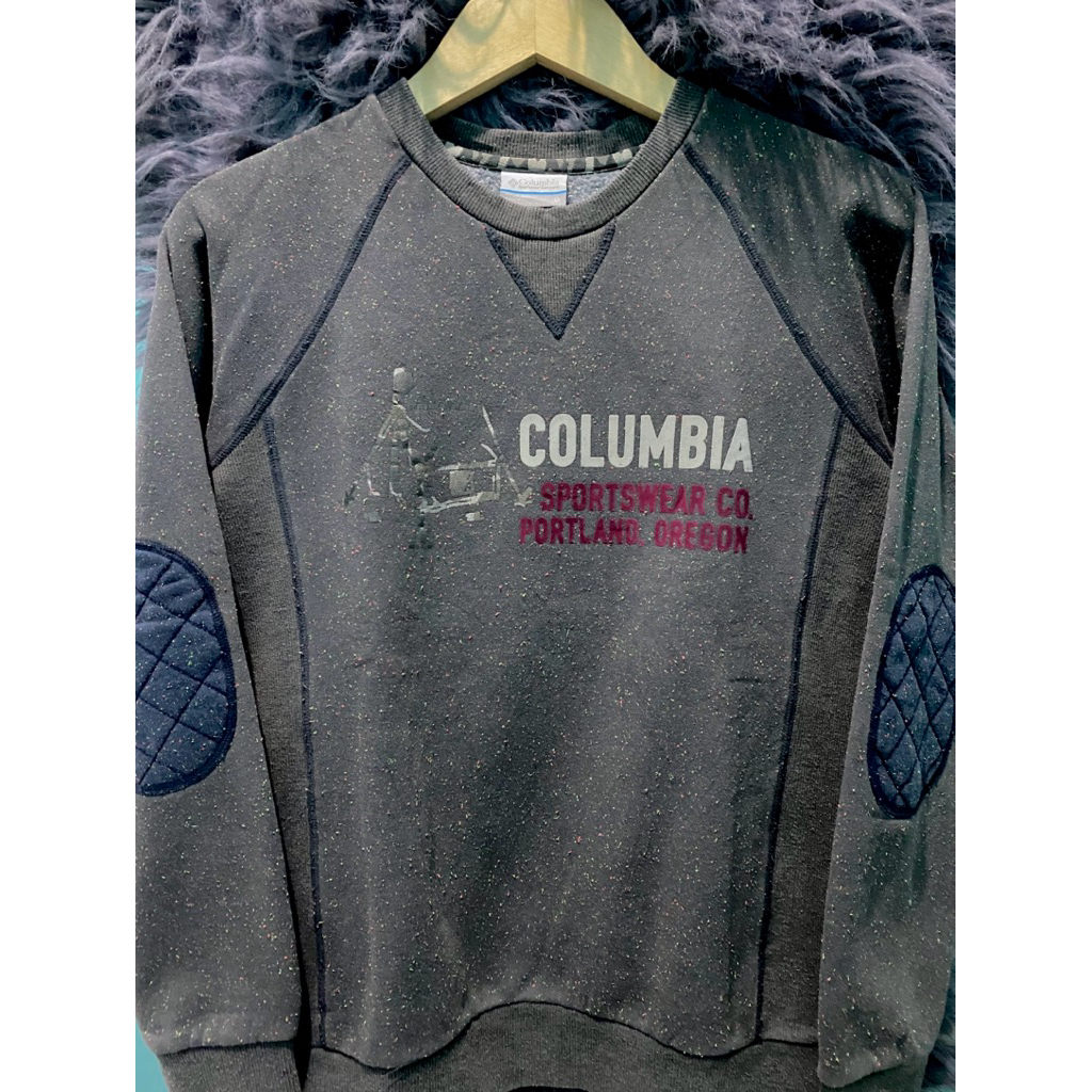 Preloved Crewneck Columbia