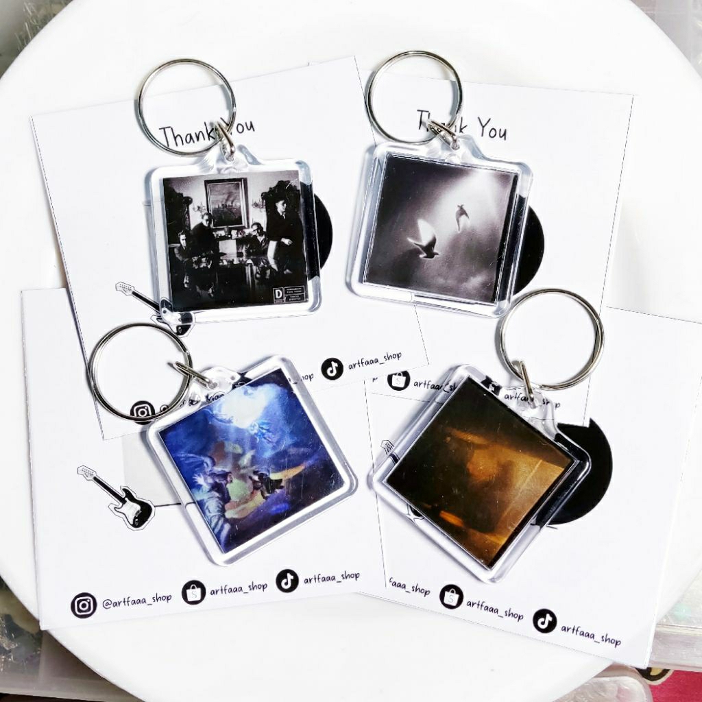 Keychain hindia, gantungan hindia, gantungan feast, feast, lomba sihir,gantungan aesthetic, gantunga