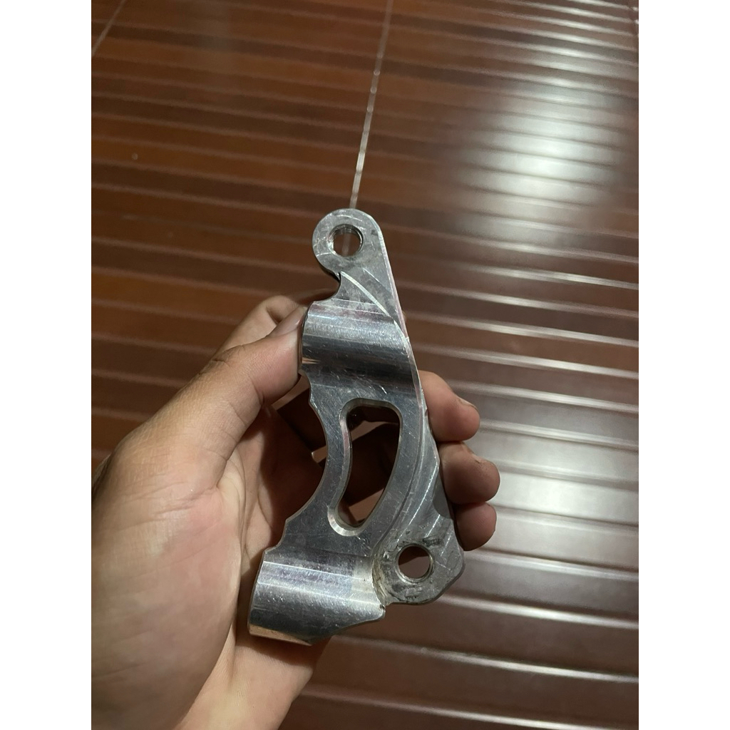 breket kaliper brembo doraemon 220