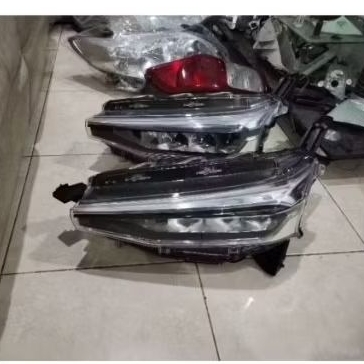 headlamp avanza 2023
