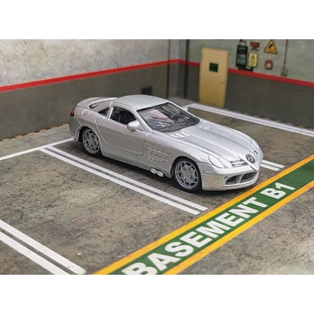 BURAGO MERCEDES SLR MCLAREN SILVER CAKEP