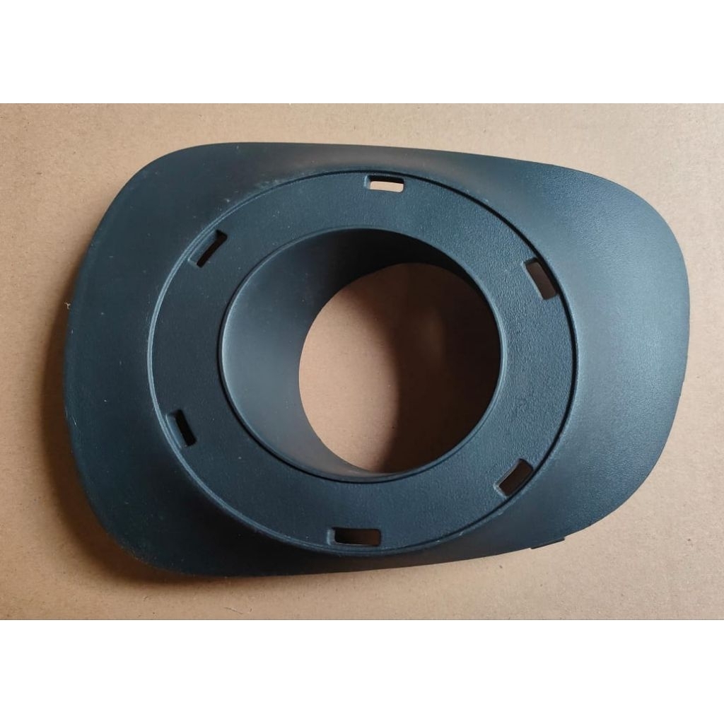 cover foglamp kiri Pajero sport 2009-2013