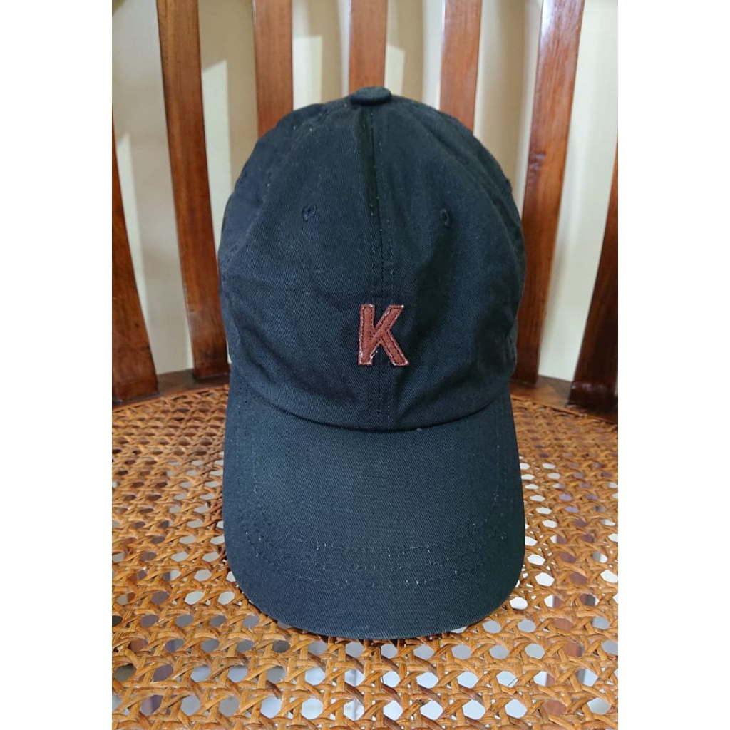 Topi K-Swiss Alfabet K Hitam Size OSFA