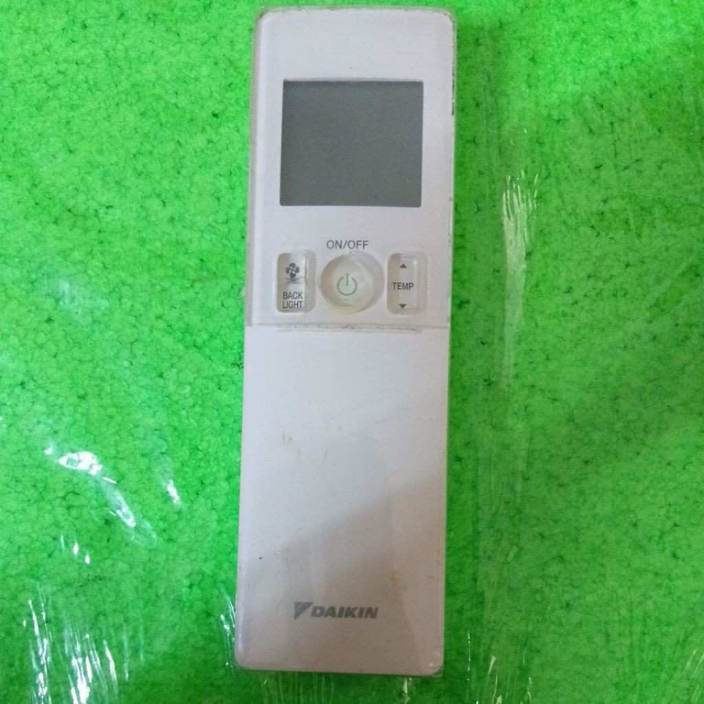 Remot AC Daikin