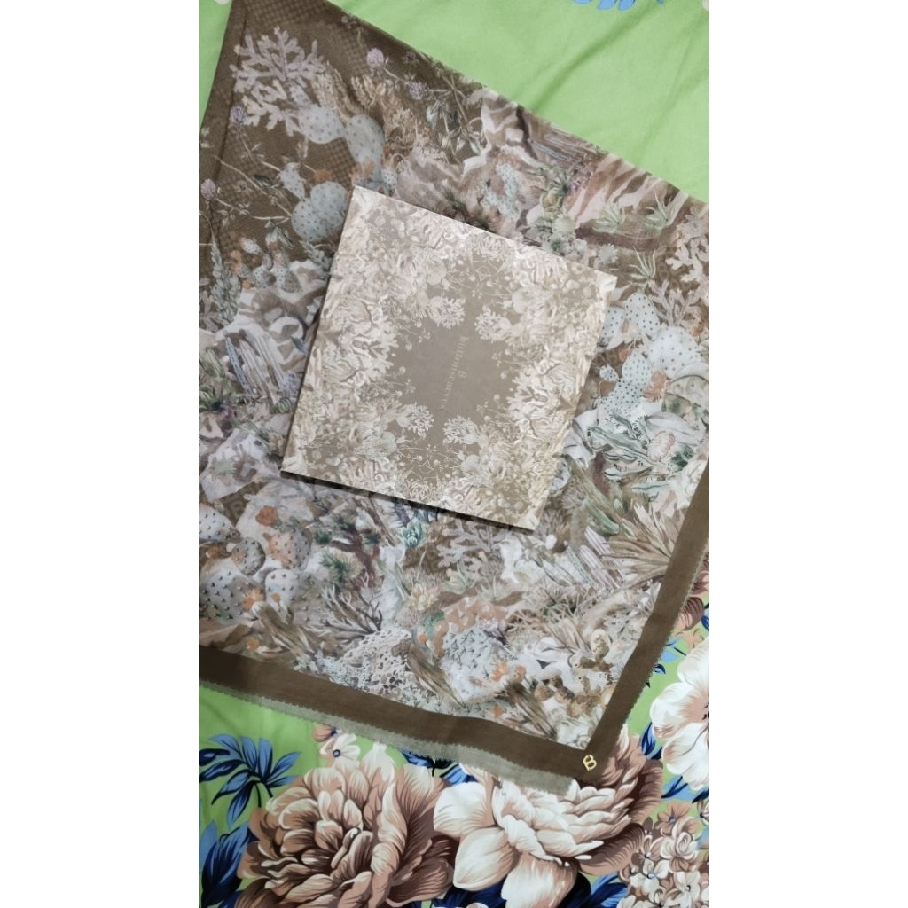 Preloved Buttonscarves The Yucca Voile Square - wood