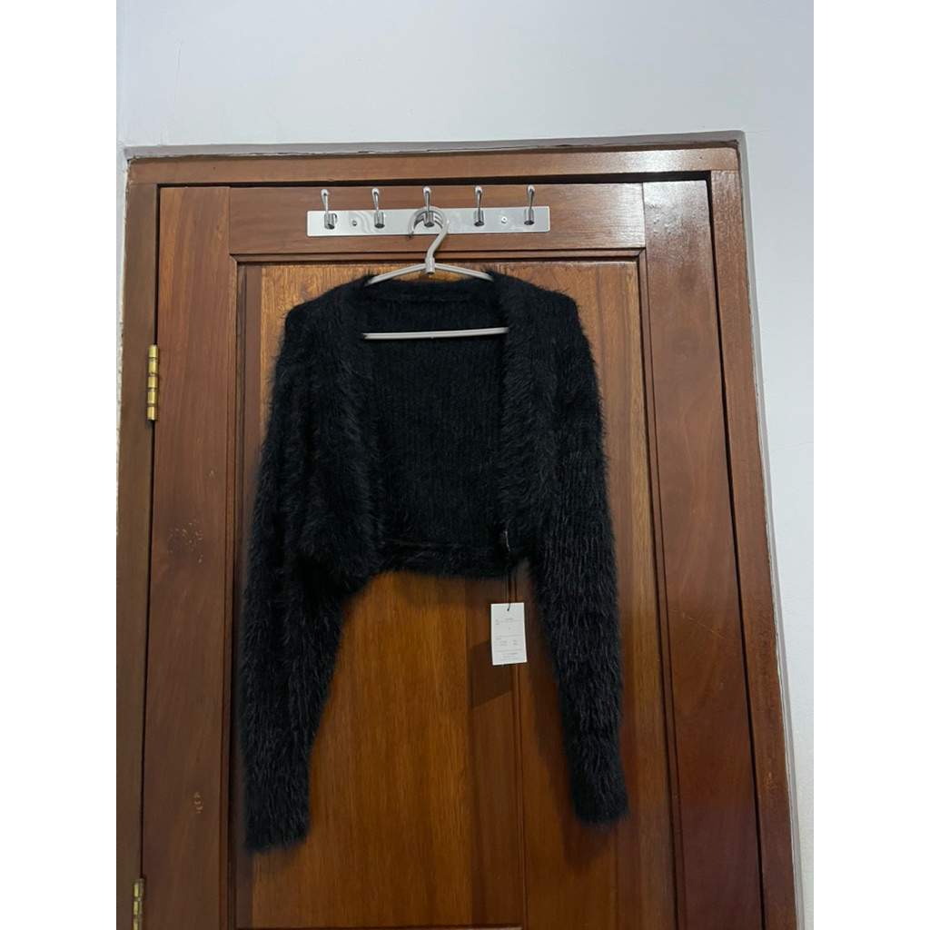 CARDIGAN FUZZY BLACK BULU LEMBUT