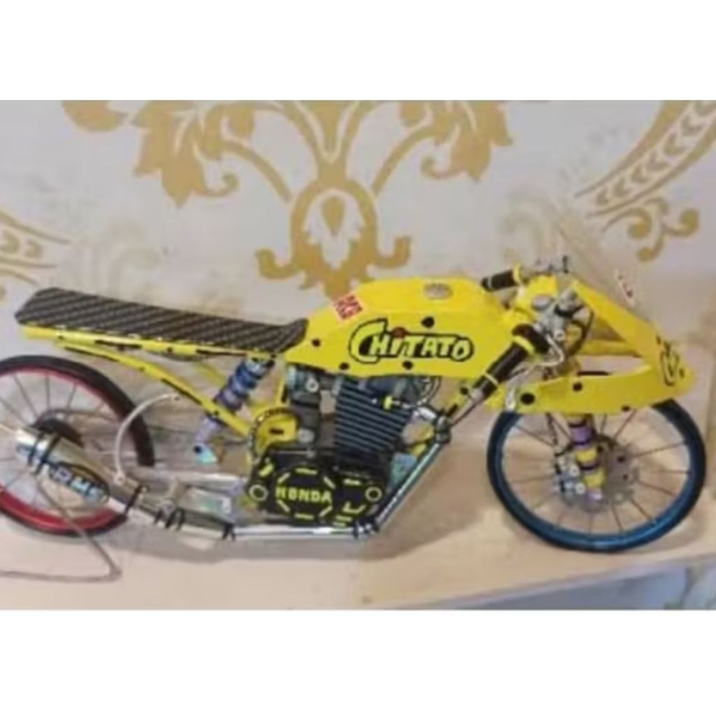 mainan miniatur diecast motor Honda gl pro pake fairing ala drag