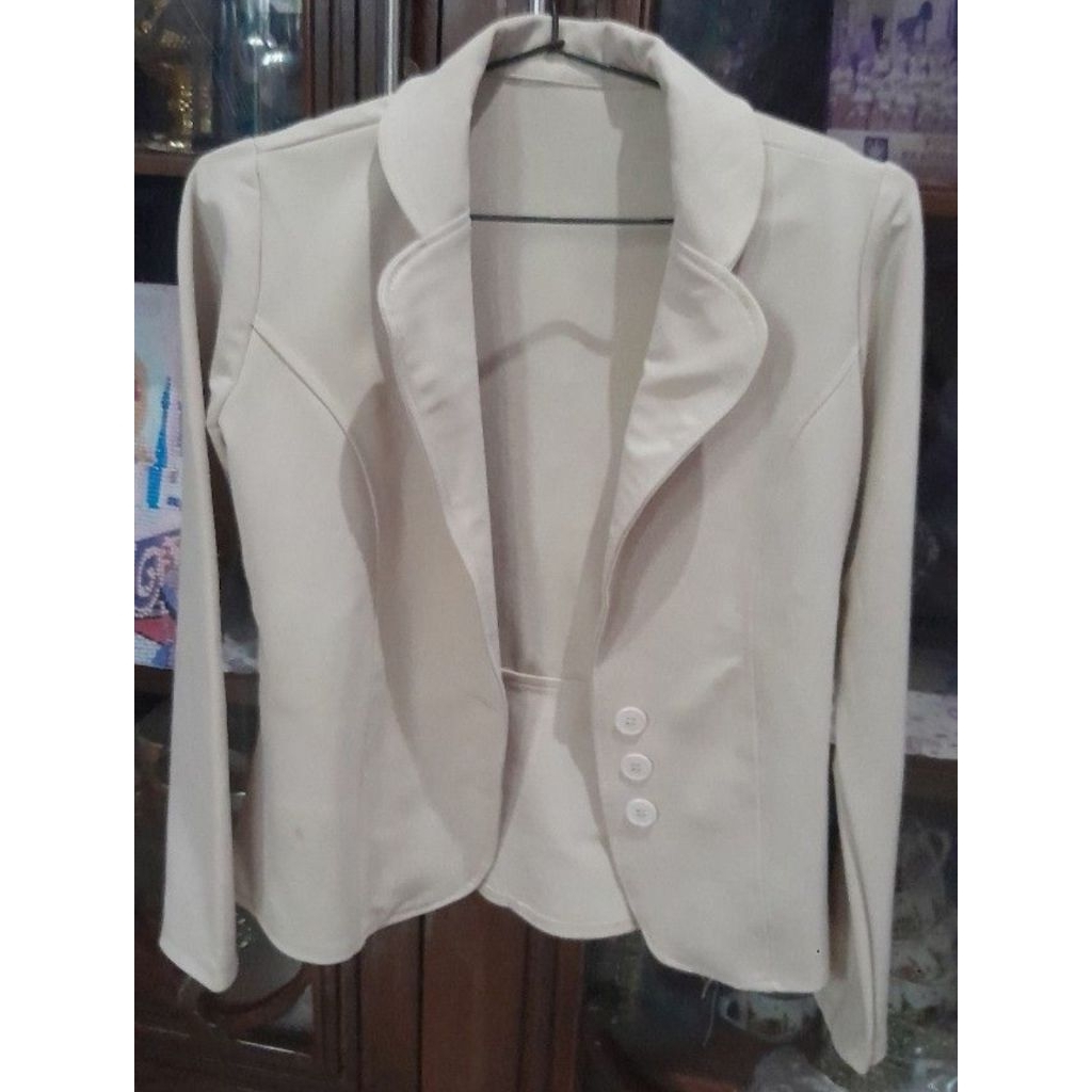 blazer cream*