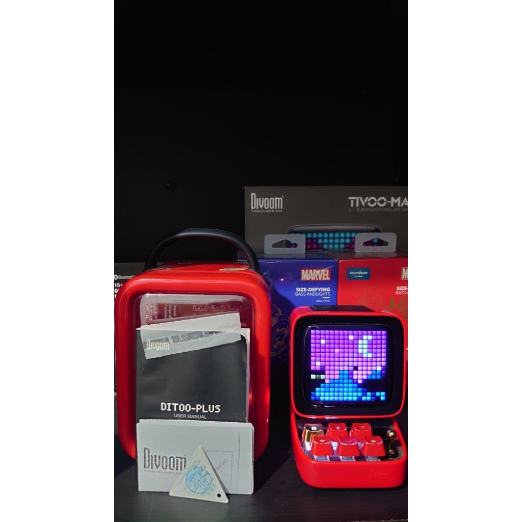 Divoom Ditoo Plus (Red) Color Retro Speaker