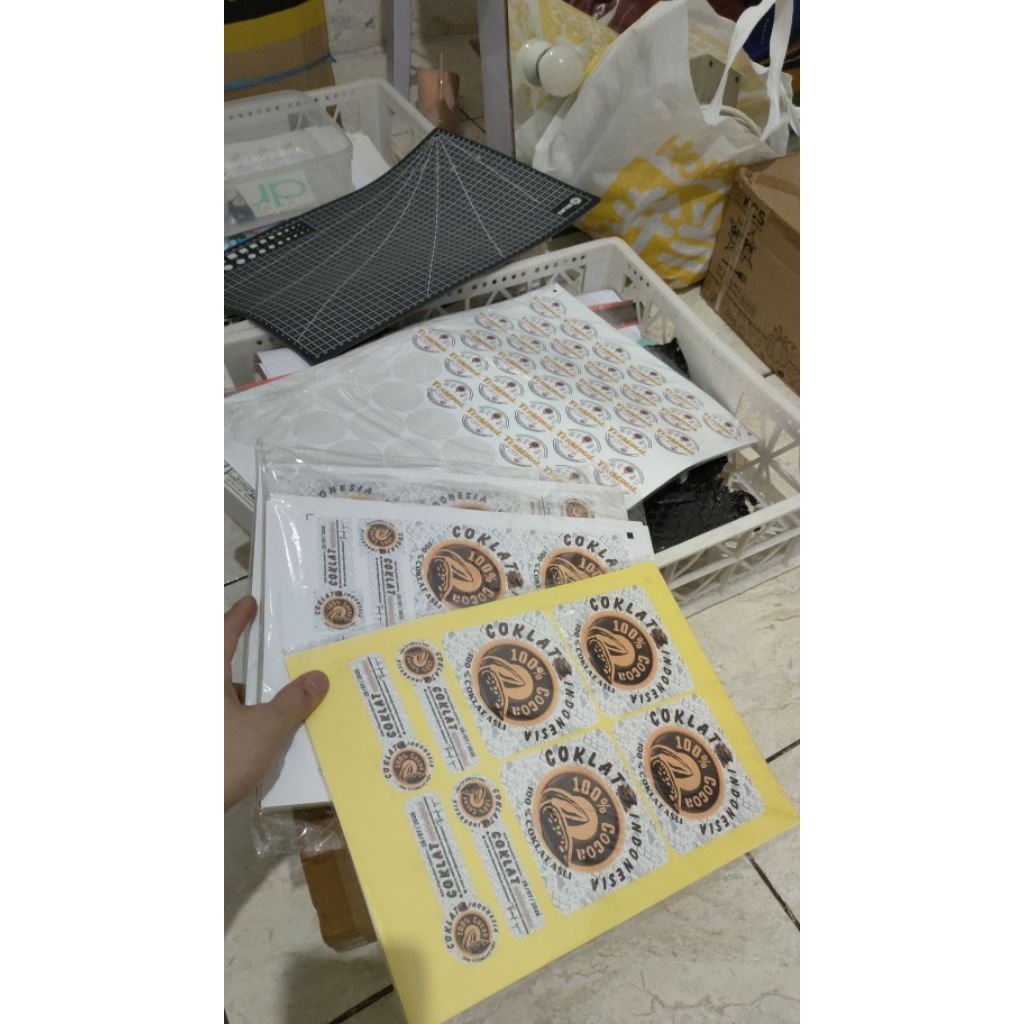 Cetak stiker Cromo camel A4 print +Cutting sesuai permintaan