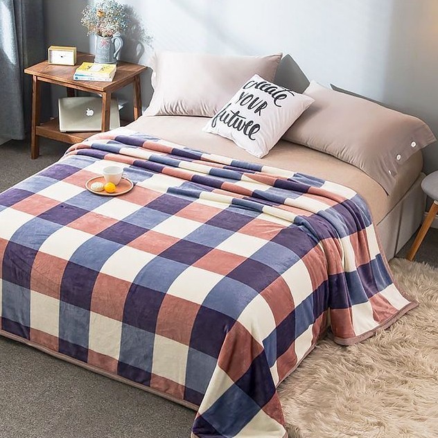 Selimut Bulu Halus Ukuran 180x200 Motif Kotak-Kotak