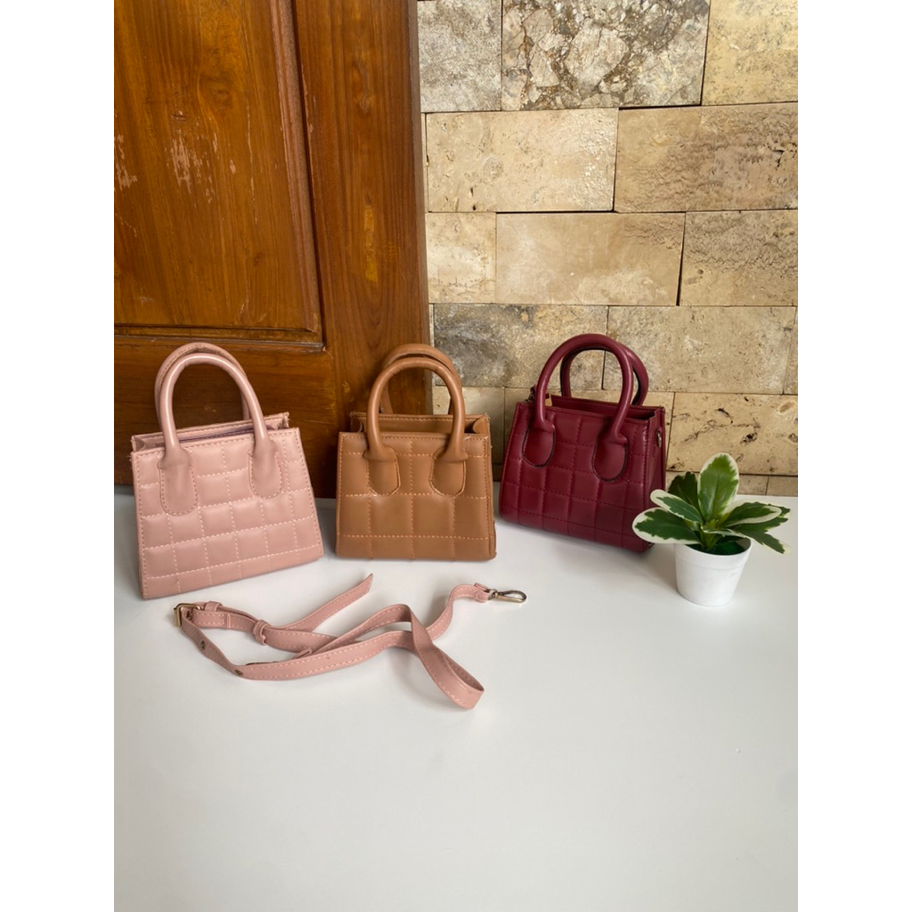 MINI BARBIE TAS SELEMPANG WANITA