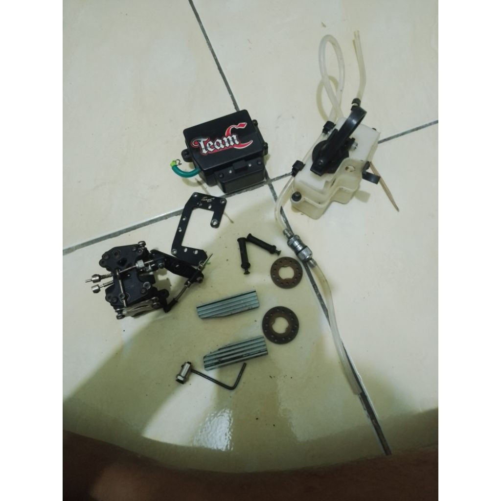 perintilan part rc engine nitro buggy team C 1/8