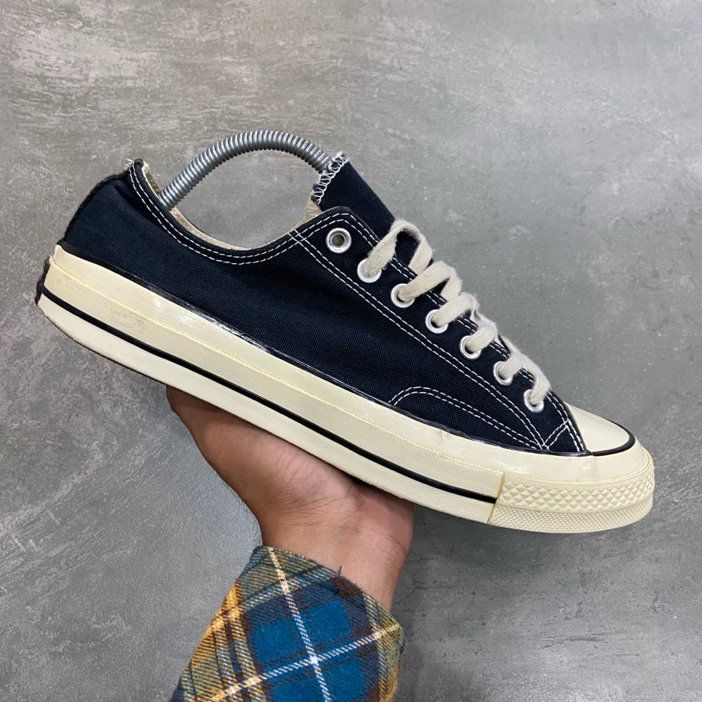 [Size 43] Converse Chuck Taylor All Star 70S Low Black White Non Egret Second Original. Harga Baruny