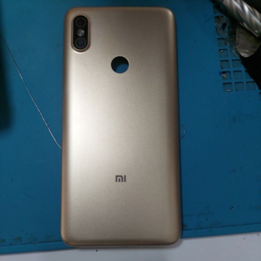 backdoor redmi s2 / tutup belakang redmi s2