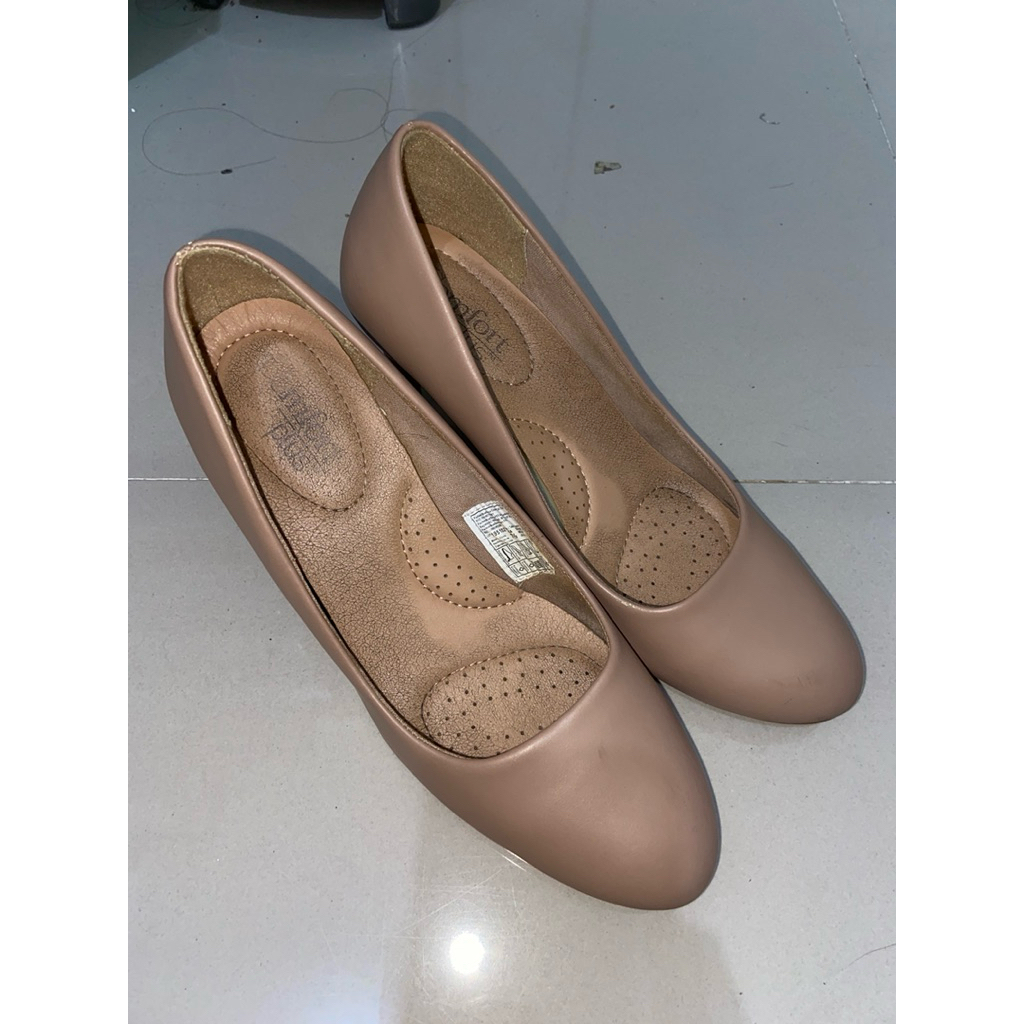 Comfort Plus - Heels Wanita Nude 38 1/2 | Preloved