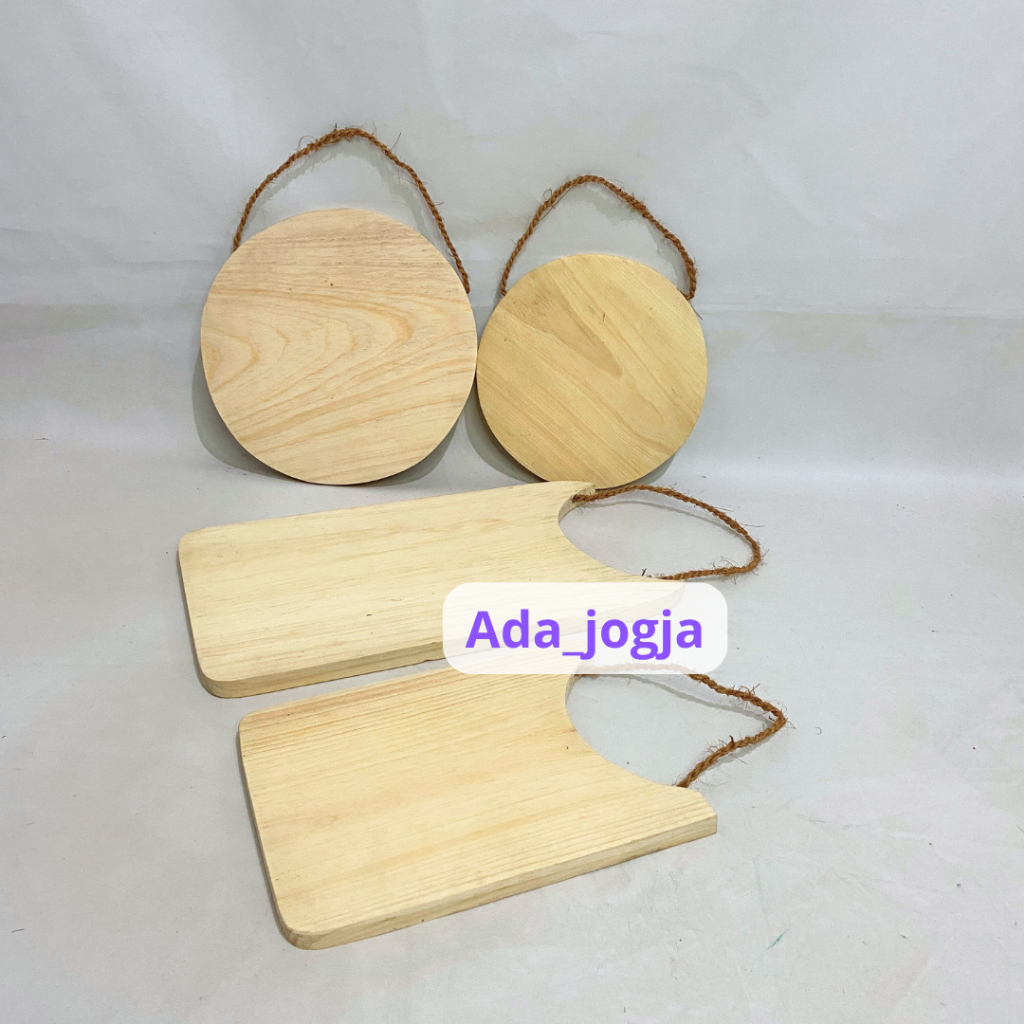 Talenan Kayu Gantung Bulat Elegan Kayu Mahoni Alami