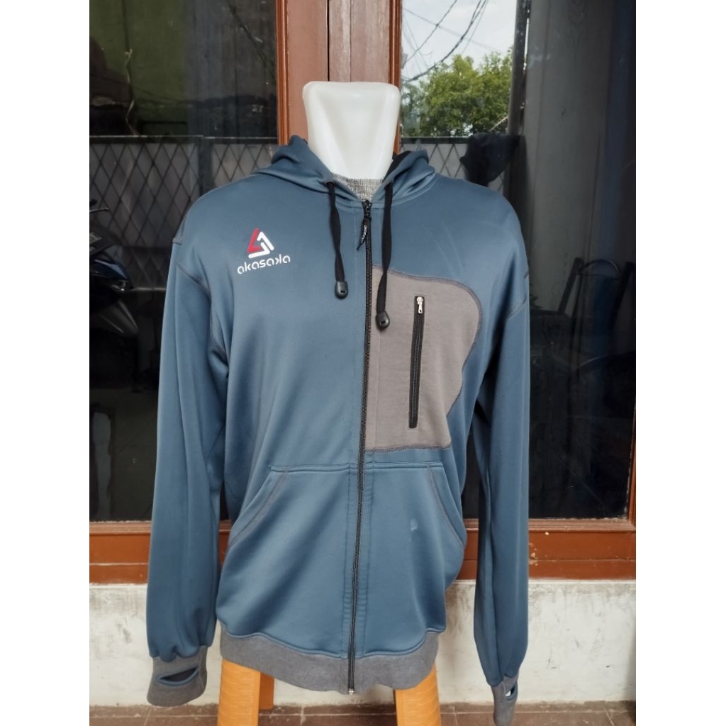 Jaket Akasaka