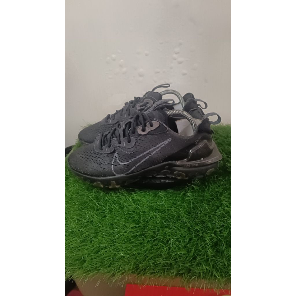 dimsix nike reach vision shoes second