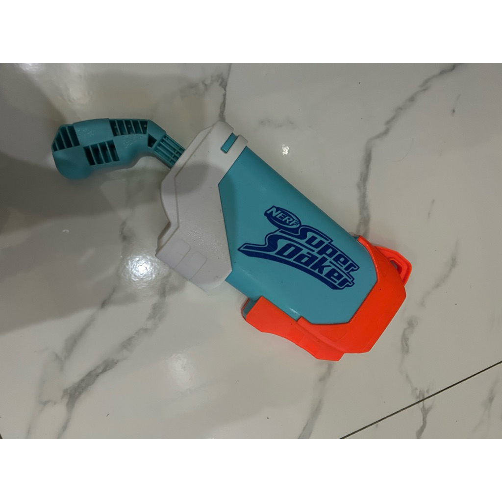 tembakan air balita nerf super soaker