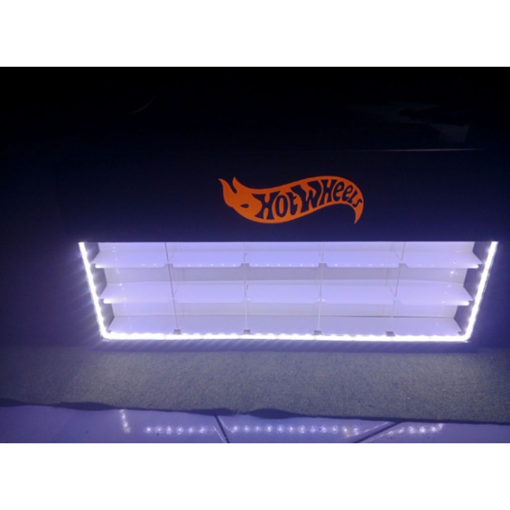 rak hotwheels grid 15slot+LED+penutup