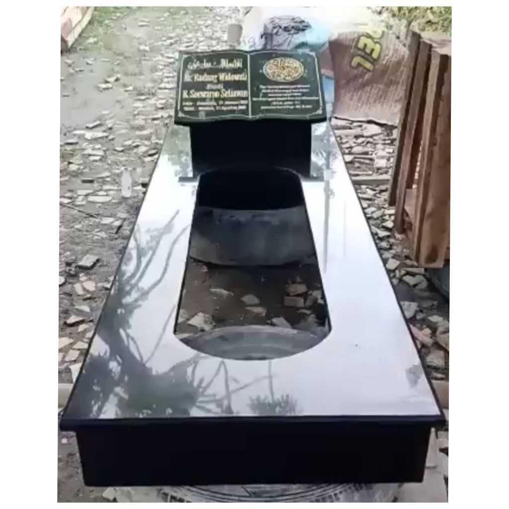 Kijing Makam Nisan Model Buku Granit Hitam