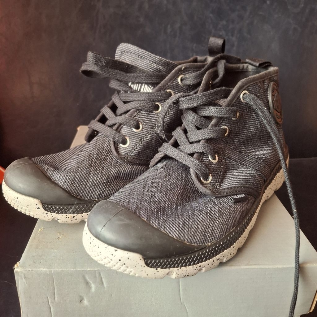 Sepatu Palladium Wanita High Cut PallaLite TX Warna Hitam Size 39 Original