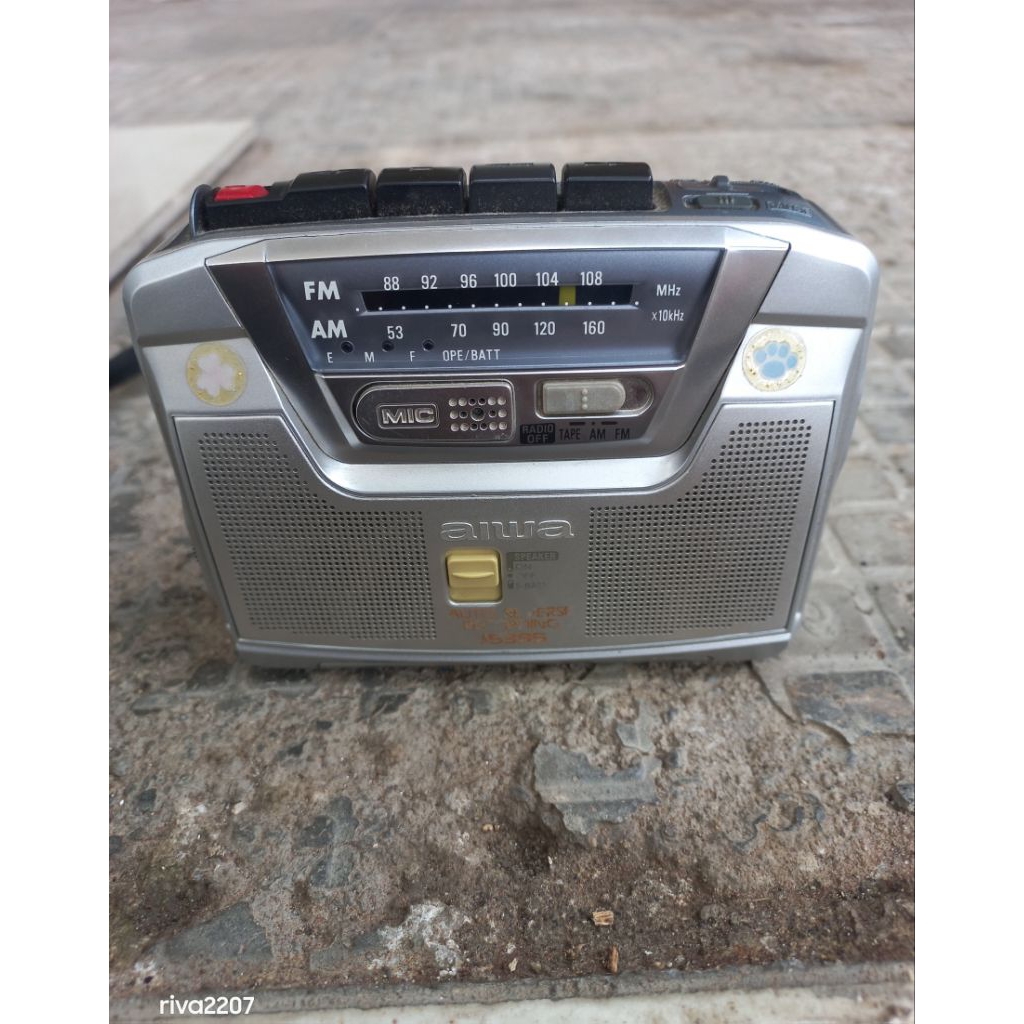 aiwa cassette player - pemutar kaset aiwa - walkman aiwa - JS395