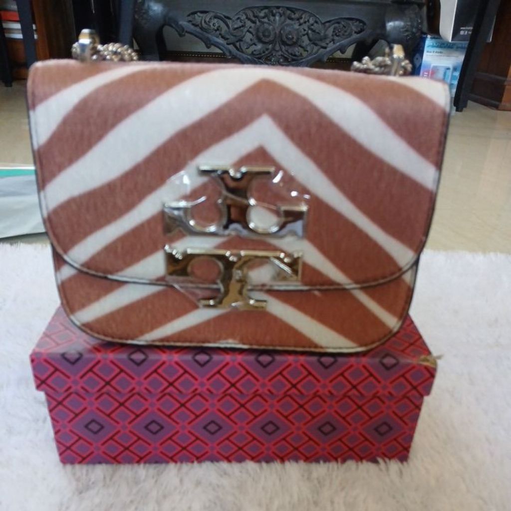 tas wanita tory burch bulu halus