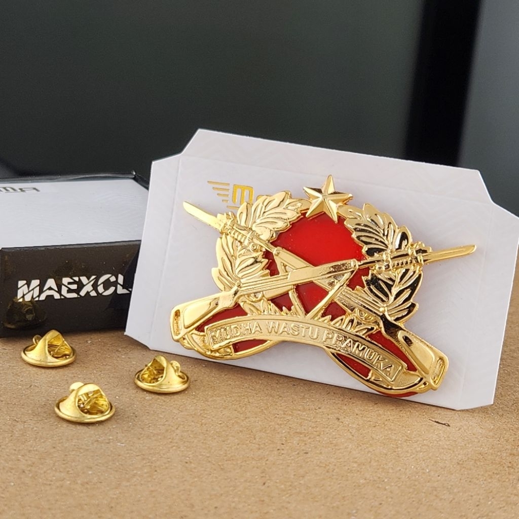 EMBLEM BARET INFANTERI BRIVET BREVET INFANTERI AKRILIK MIKA MERAH PIN
