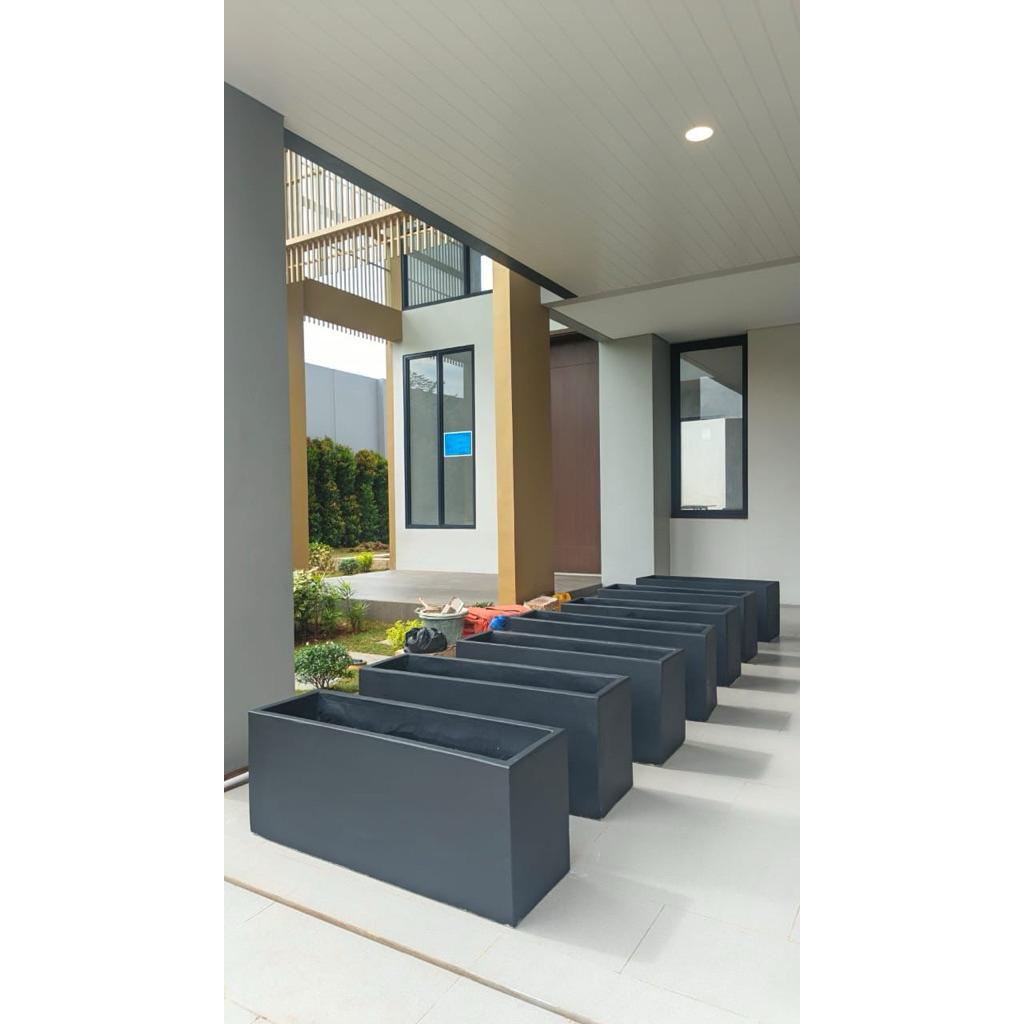 Pot persegi panjang beton