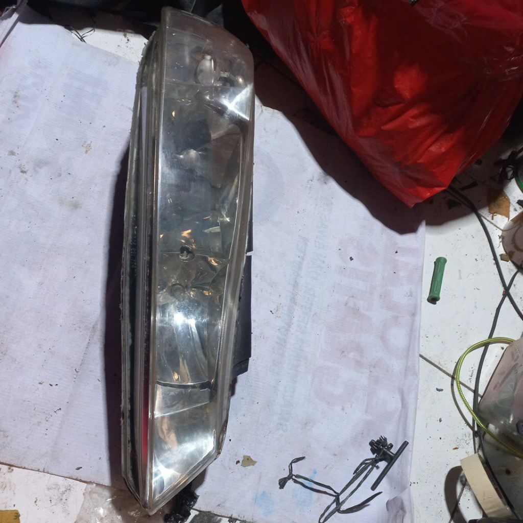 LAMPU DEPAN KANAN PEUGEOT 406 D9 0riginal