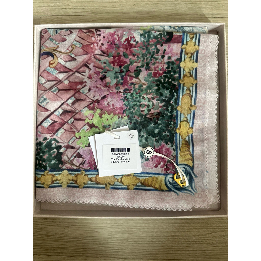 Buttonscarves sevilla florecer