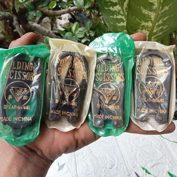 Gunting lipat/gunting besi/Gunting jadul/Gunting tajam/Gunting kertas/gunting kain