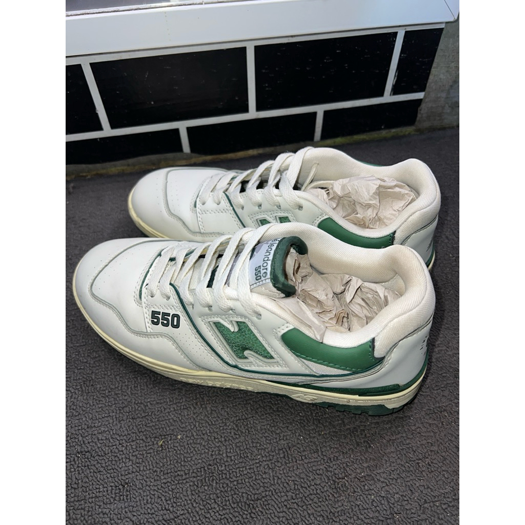 sepatu nb 550 white green